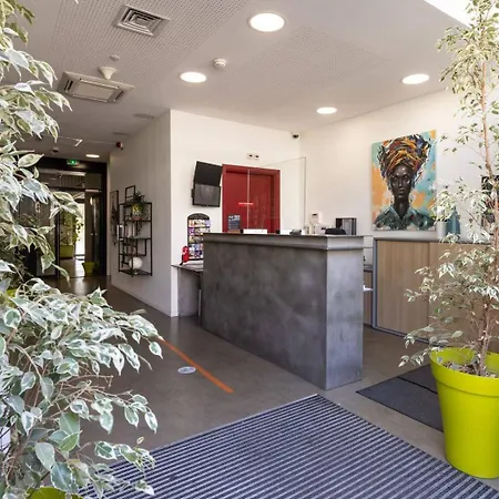 Study Bordeaux 3* Lormont