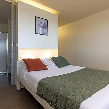 Study Bordeaux 3* Lormont