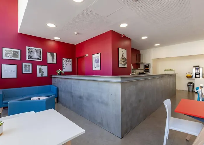 Study Bordeaux Aparthotel