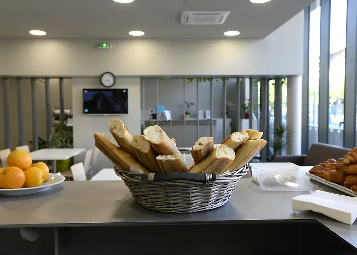 Study Bordeaux Aparthotel