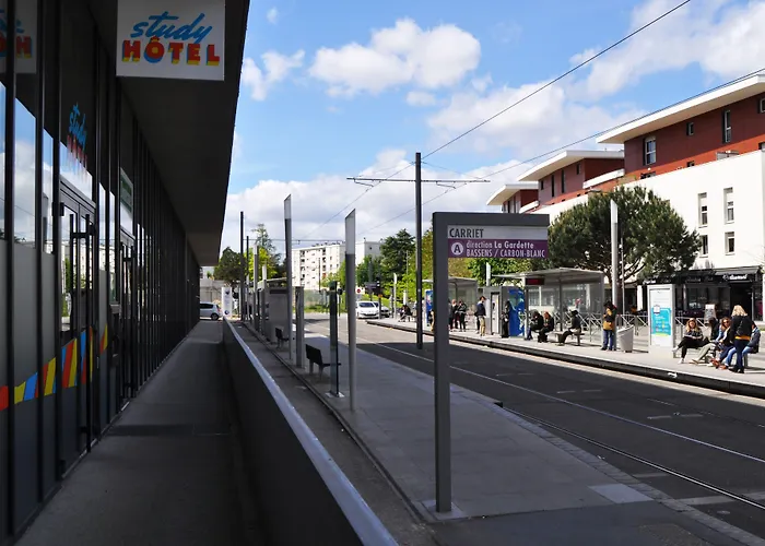 Lejlighedshotel Study Bordeaux 3*